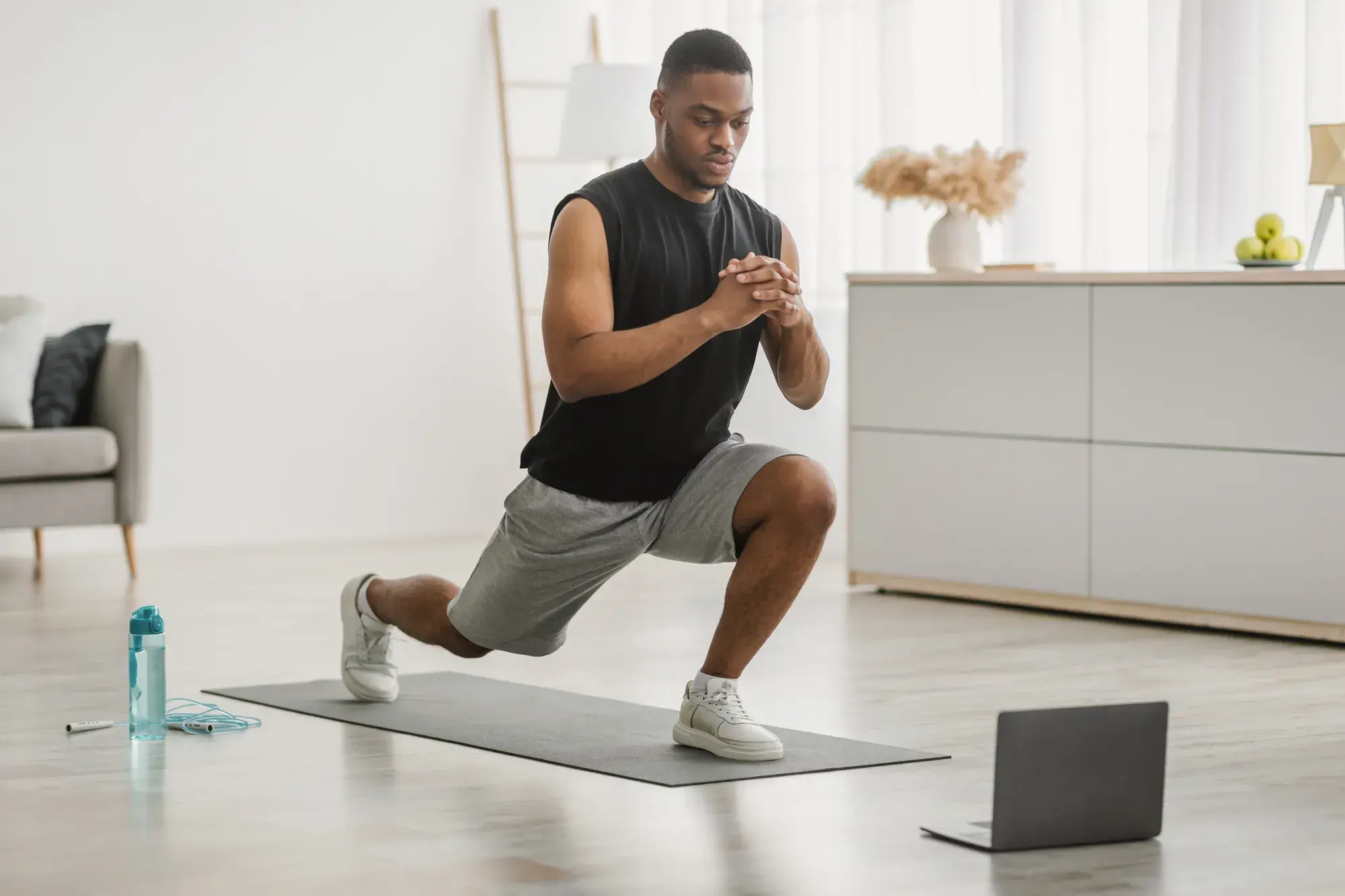 Outdoor Bodyweight Workout lunges